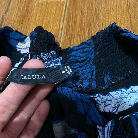 Aritzia Talula Off-Shoulder Floral Blouse Top (Small) - Picture 5 of 5